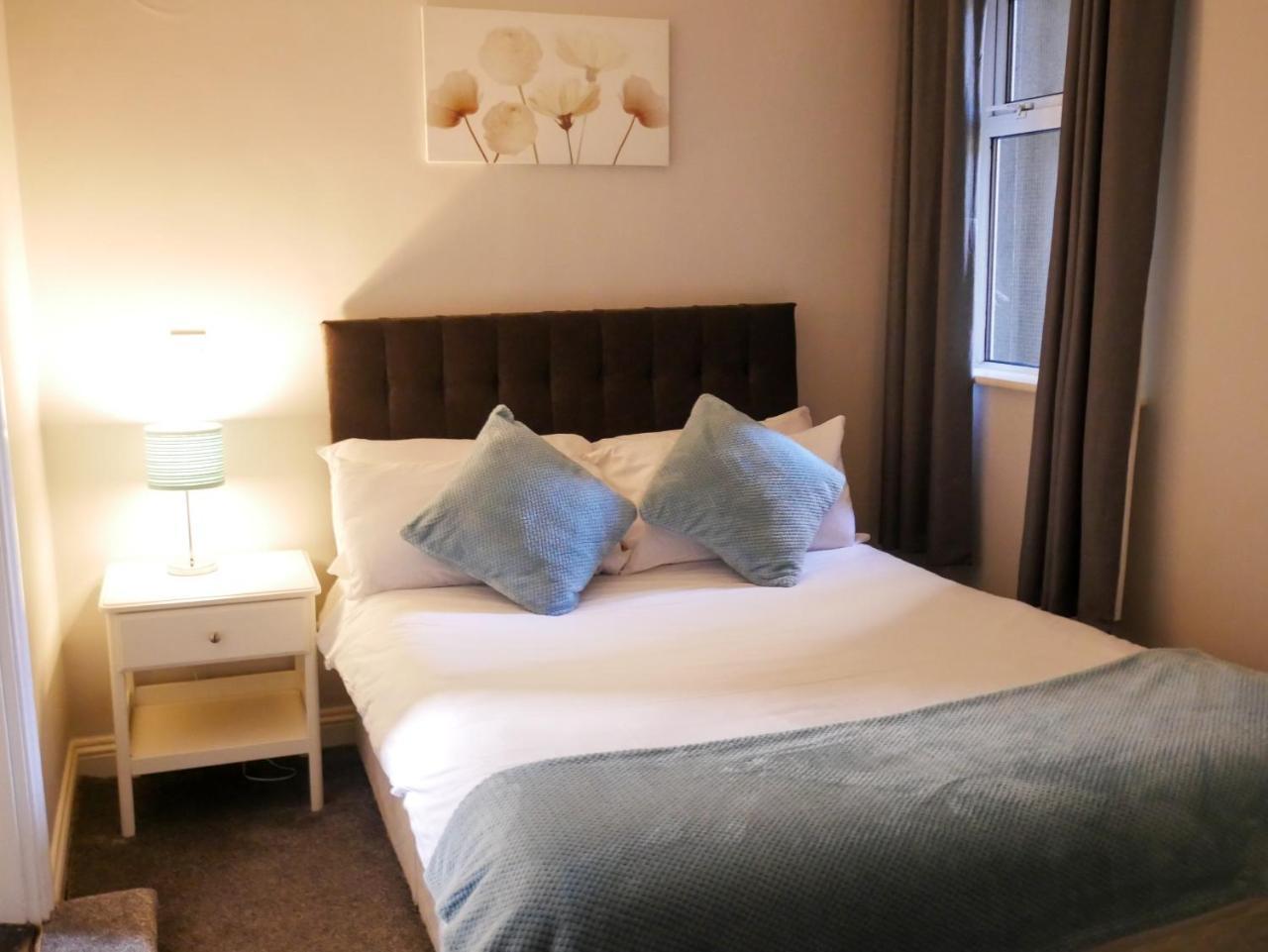Townhouse Tullamore Hotel Bagian luar foto